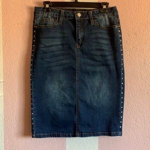 ✨Studded Midi Jeans Skirt✨